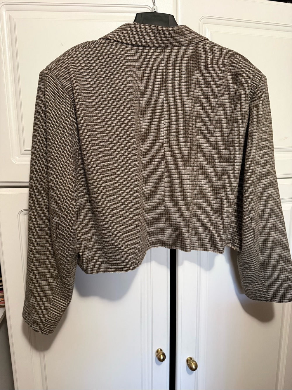 Prep School Drop Out Cropped Blazer - Picture 4 of 4